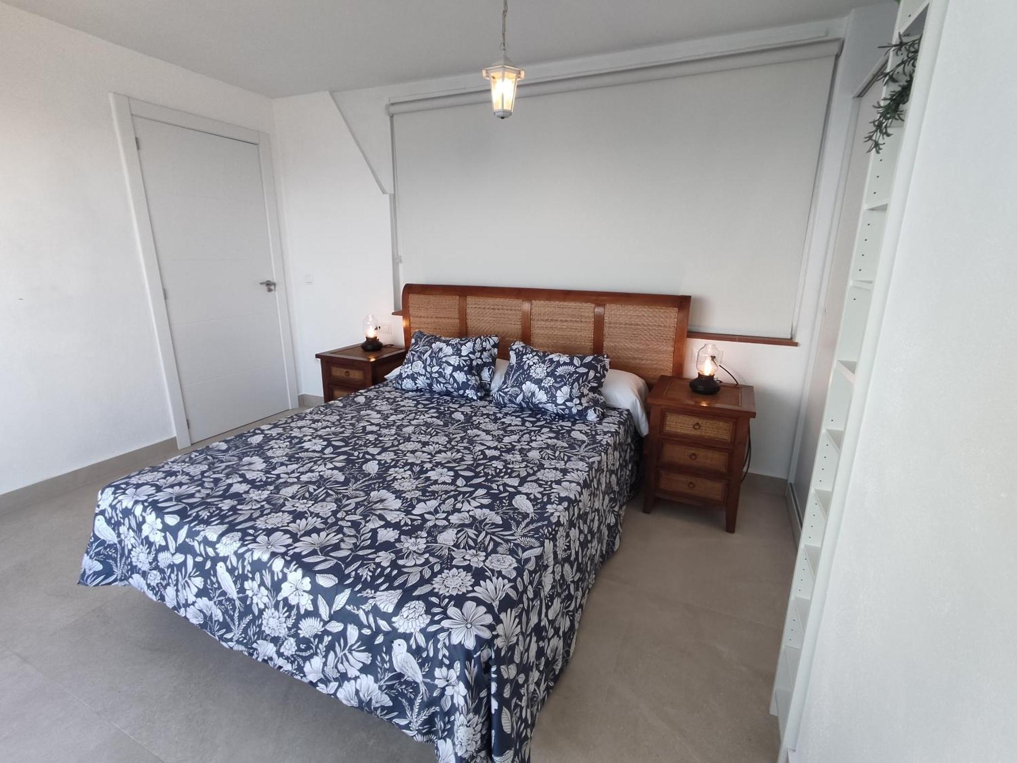 Front Sea View Penthouse Apartment เอสเตโปนา ภายนอก รูปภาพ